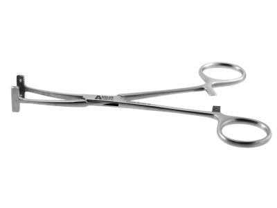 Marten pitanguy flap grasping forceps, 5 1/2'',slightly curved jaws, ring handle, with ratchet