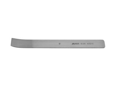 Swiss osteotome, 5'',curved, 15.0mm wide, flat handle