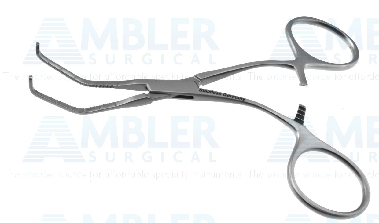 Calman carotid clamp, 4 1/4'',angled shanks, angled, thin, 3.0cm long x 6.0mm deep serrated jaws, ring handle