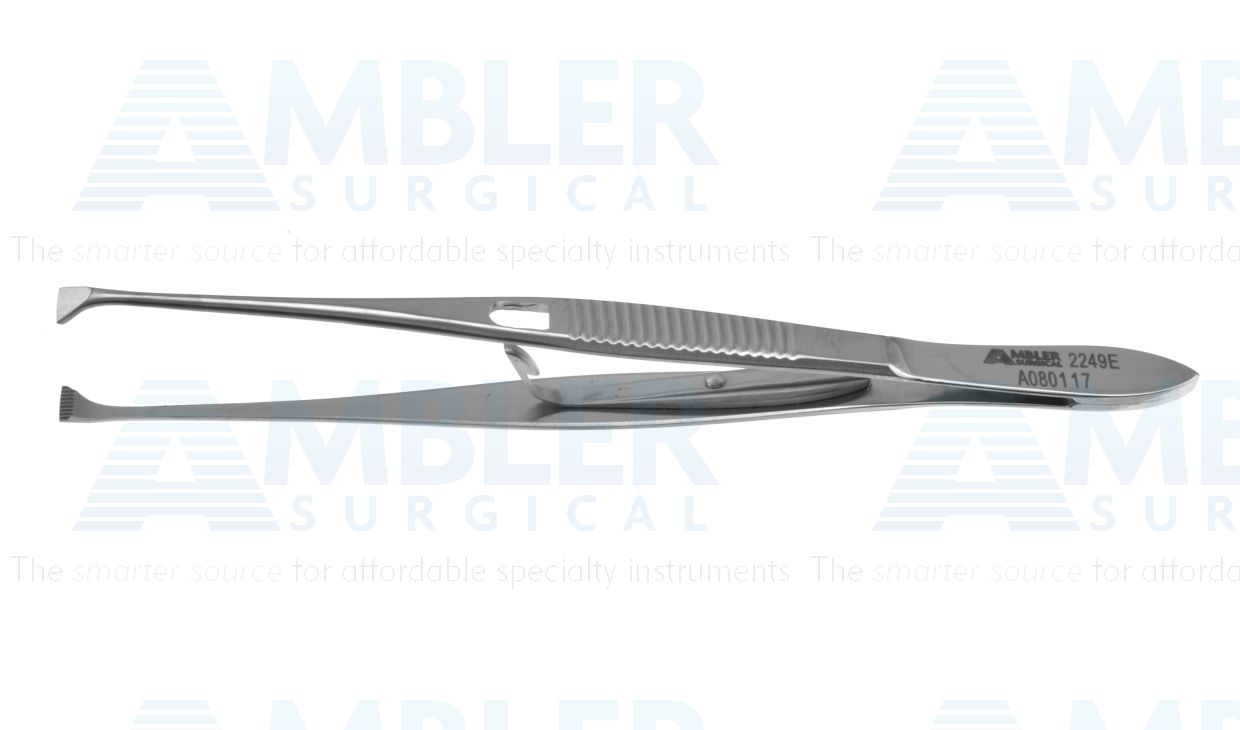 Graefe fixation forceps, 4 3/8'',4.5mm wide fine-toothed jaws, with thumb catch lock, flat handle